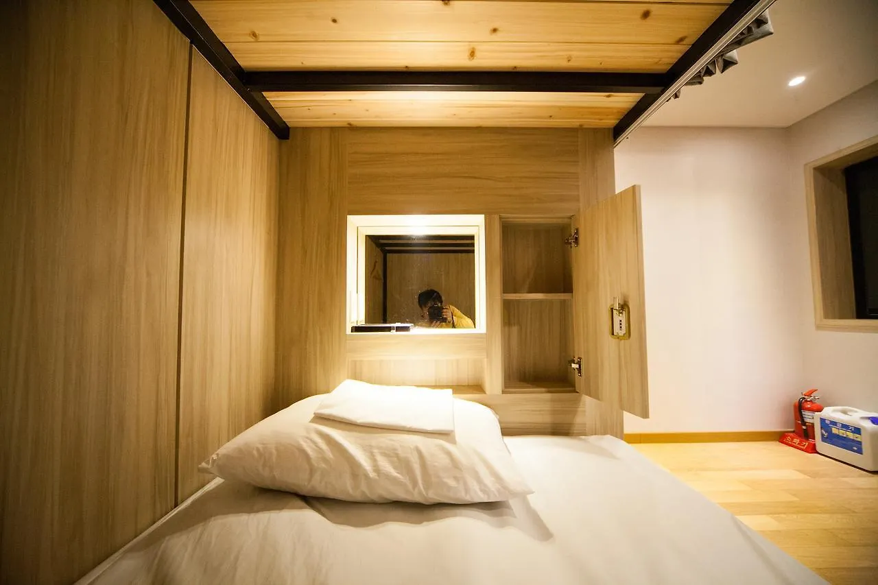 בוסאן K 79 Guesthouse